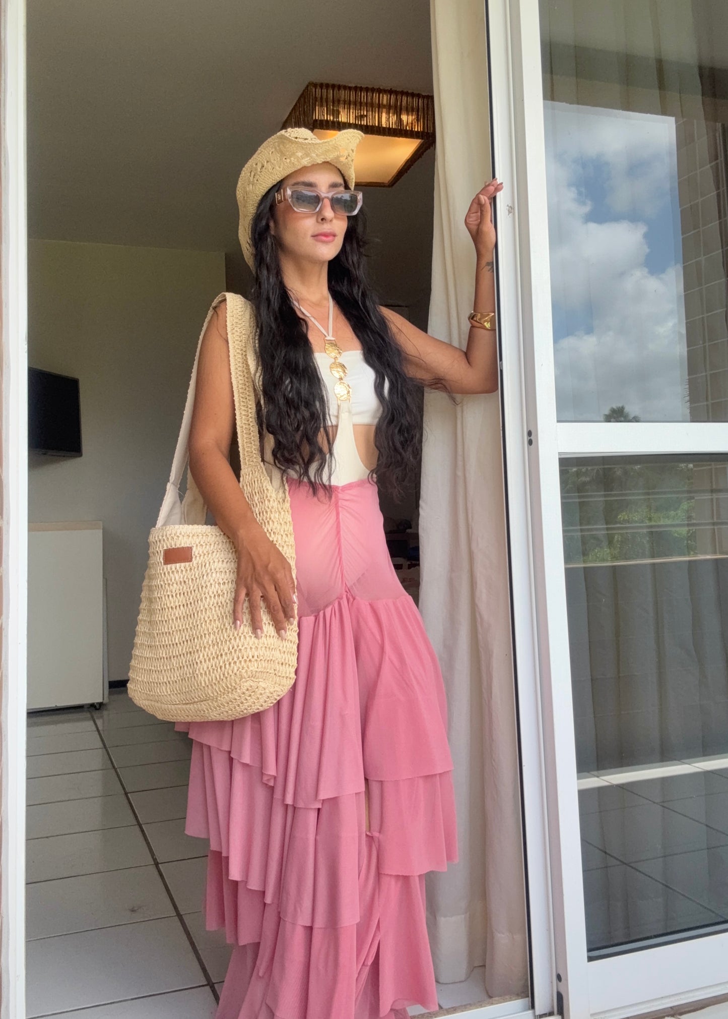 Saída de Praia Feminina Rosa em Tule com Babados